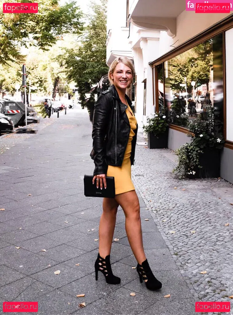 Iris Mareike Steen Onlyfans Photo Gallery 