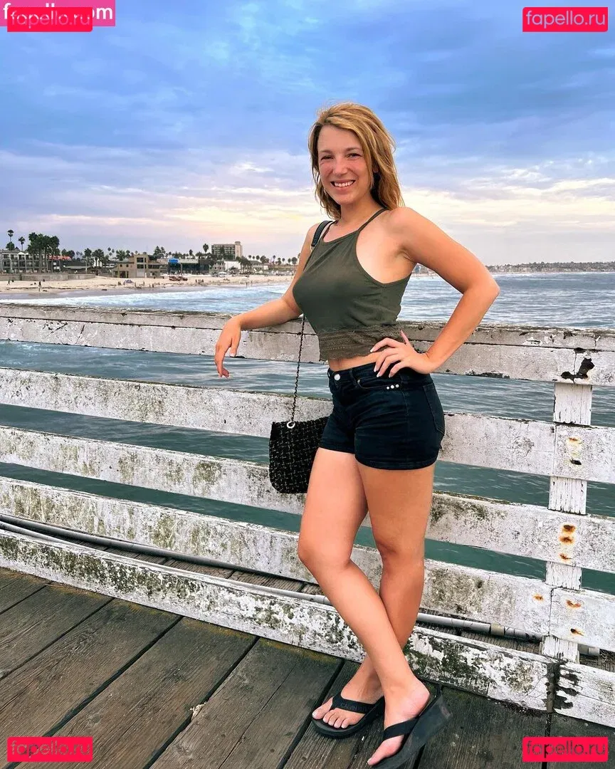 Iris Mareike Steen Onlyfans Photo Gallery 