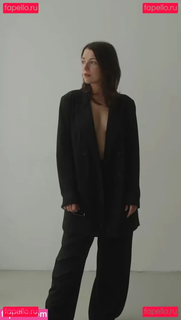 Iris Mareike Steen Onlyfans Photo Gallery 