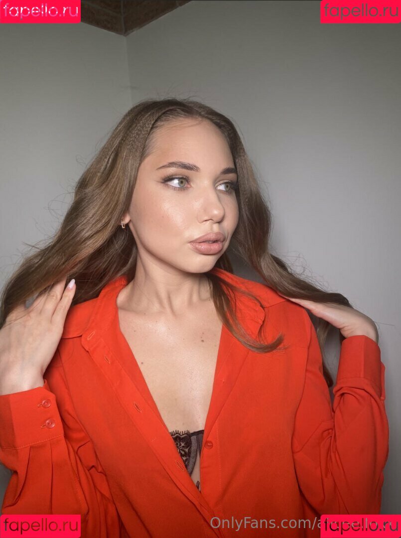 alicee.foxx Onlyfans Photo Gallery 