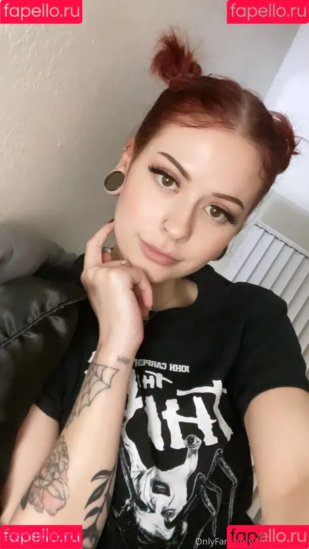 Lola Goth Onlyfans Photo Gallery 