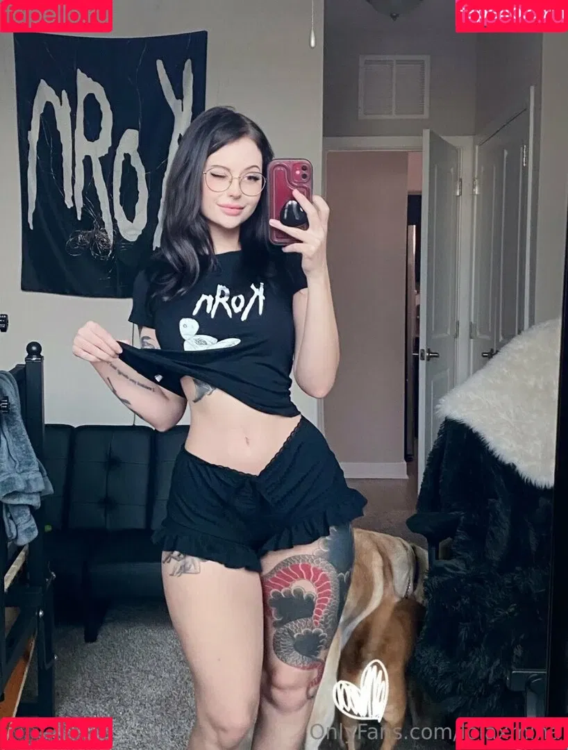 Lola Goth Onlyfans Photo Gallery 