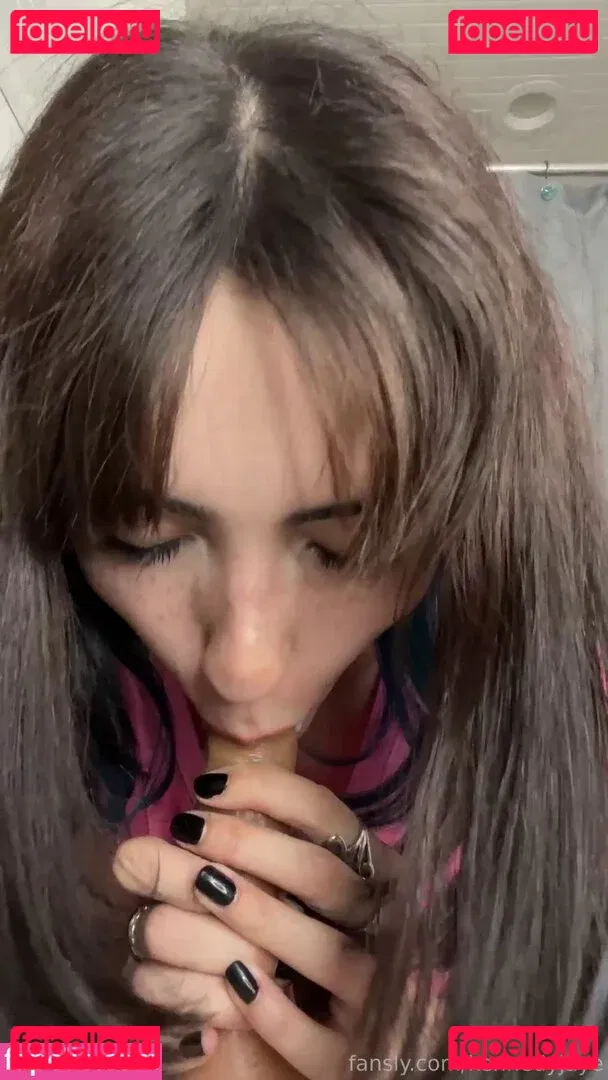 Winnie Harlow Onlyfans Photo Gallery 