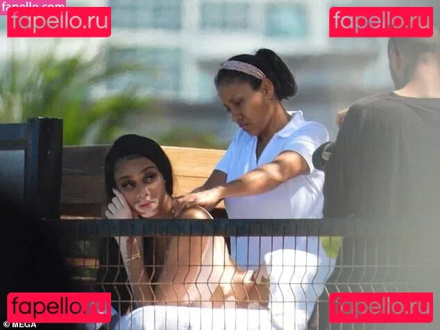 Winnie Harlow Onlyfans Photo Gallery 