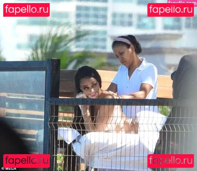 Winnie Harlow Onlyfans Photo Gallery 