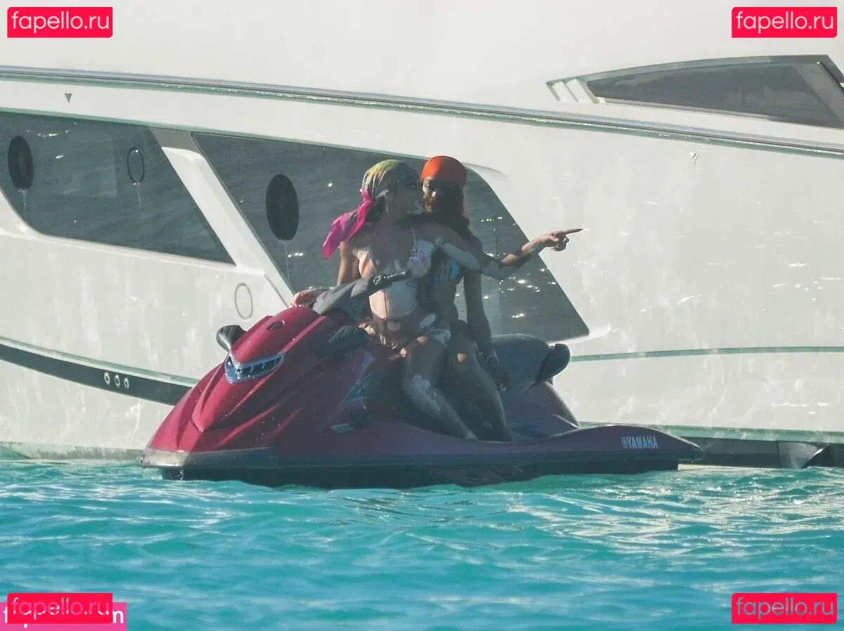 Winnie Harlow Onlyfans Photo Gallery 