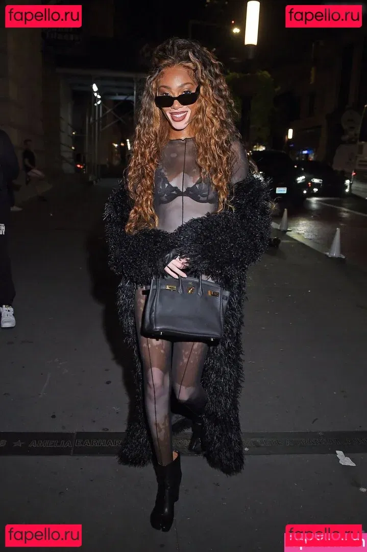 Winnie Harlow Onlyfans Photo Gallery 