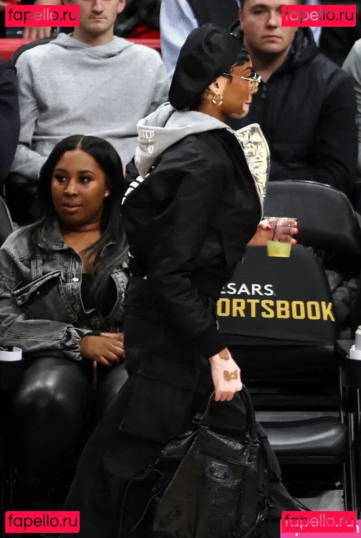 Winnie Harlow Onlyfans Photo Gallery 