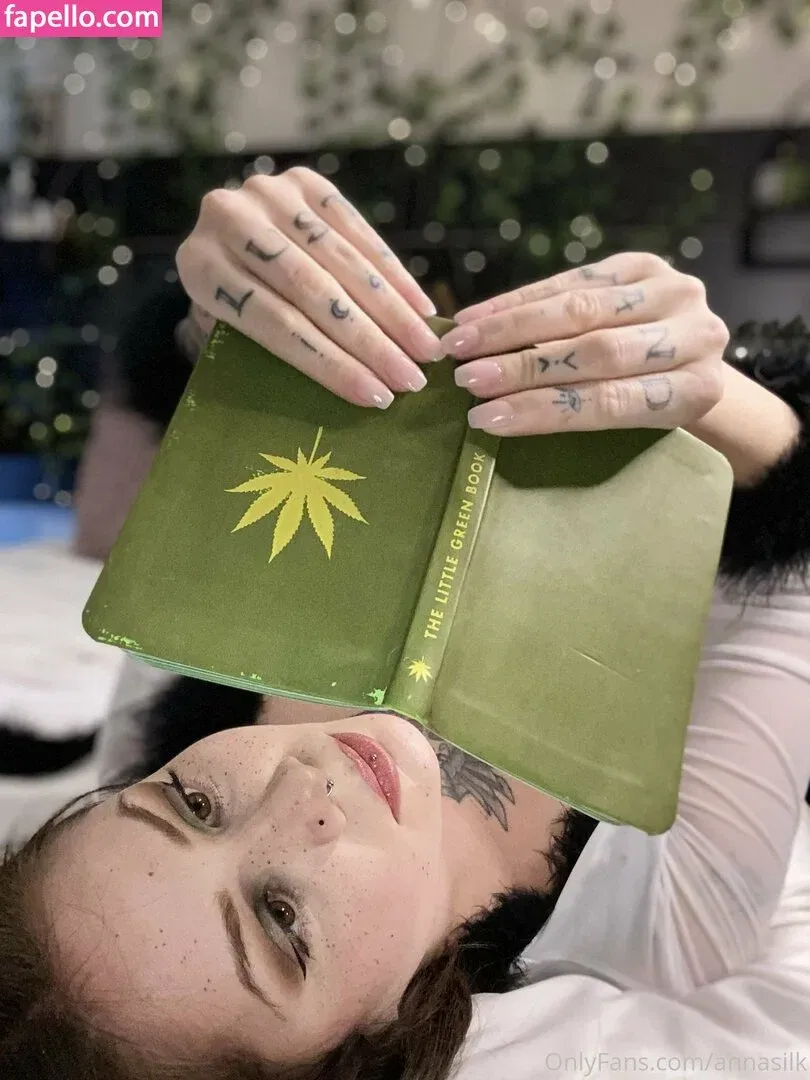 annasilk Onlyfans Photo Gallery 