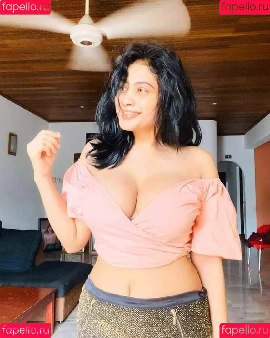 Piumi Hansamali Onlyfans Photo Gallery 