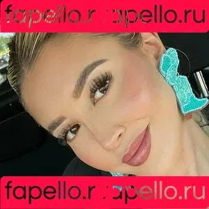 xohollypaige Onlyfans Photo Gallery 