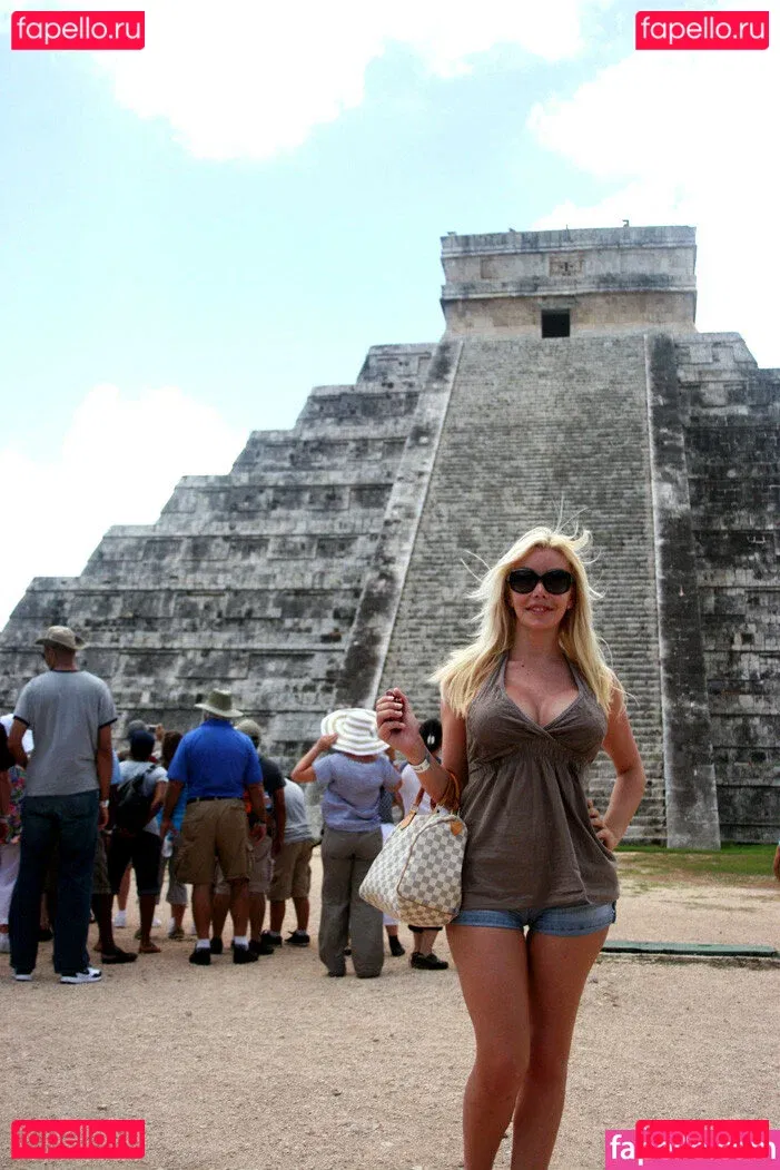 Ana Mancini Onlyfans Photo Gallery 