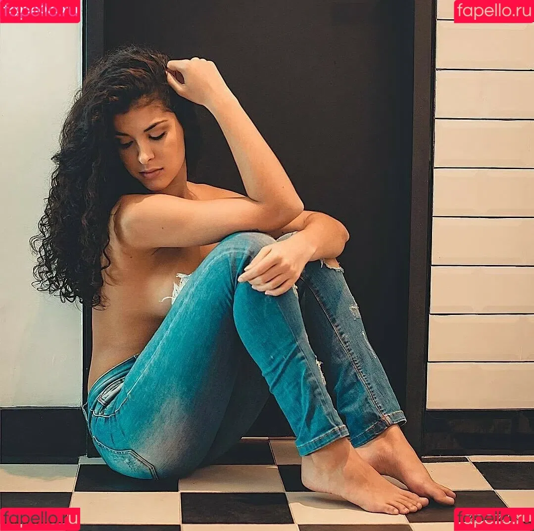 Giovana Fagundes Onlyfans Photo Gallery 