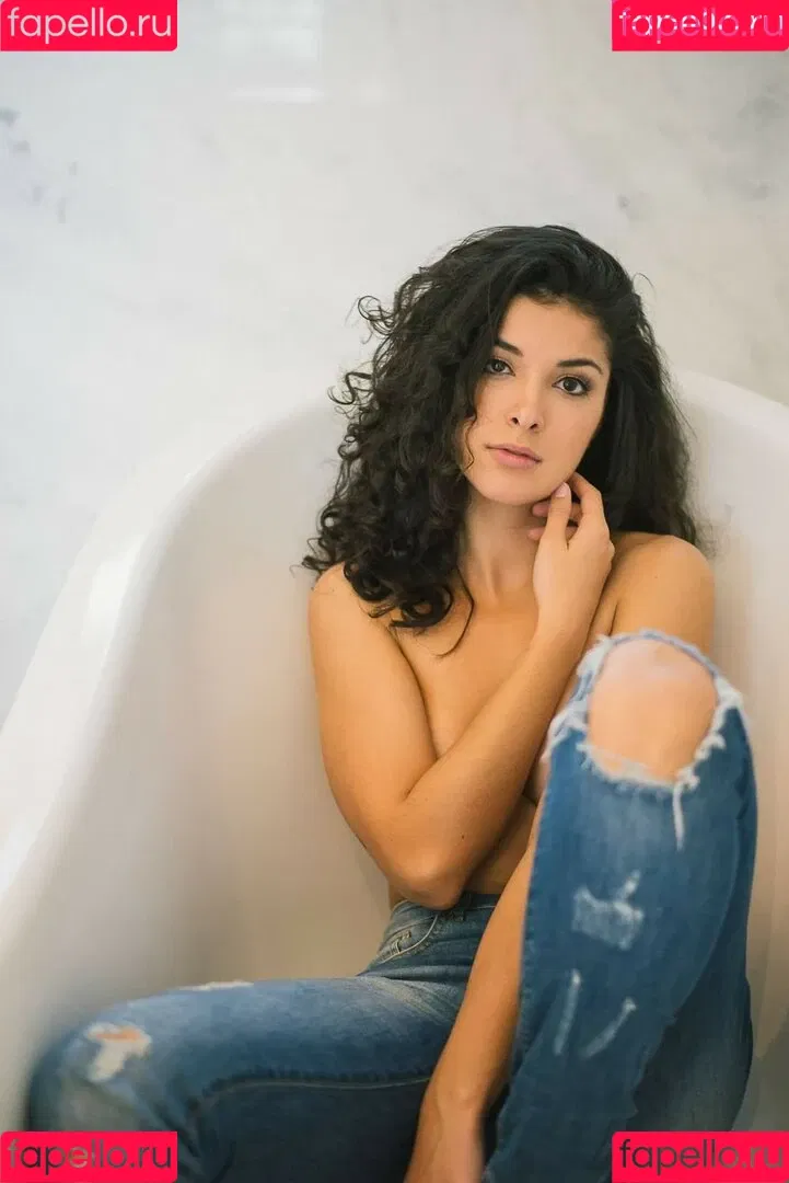 Giovana Fagundes Onlyfans Photo Gallery 