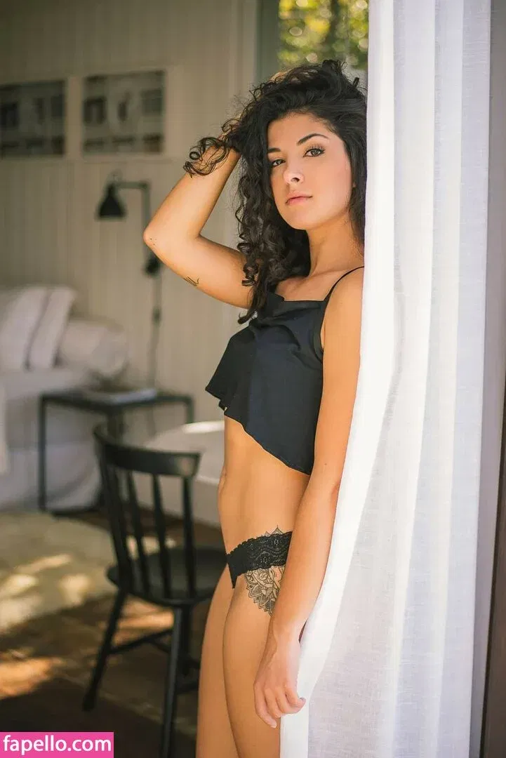 Giovana Fagundes Onlyfans Photo Gallery 