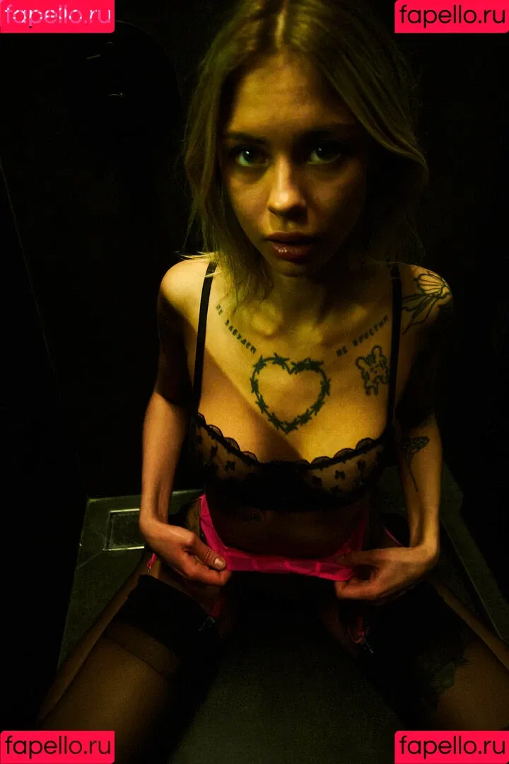 Polina Rahmanova Onlyfans Photo Gallery 