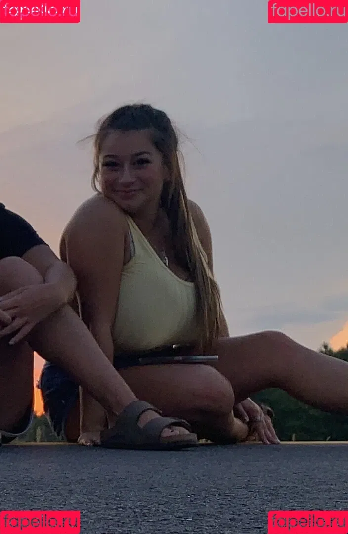 Lauren Risotti Onlyfans Photo Gallery 