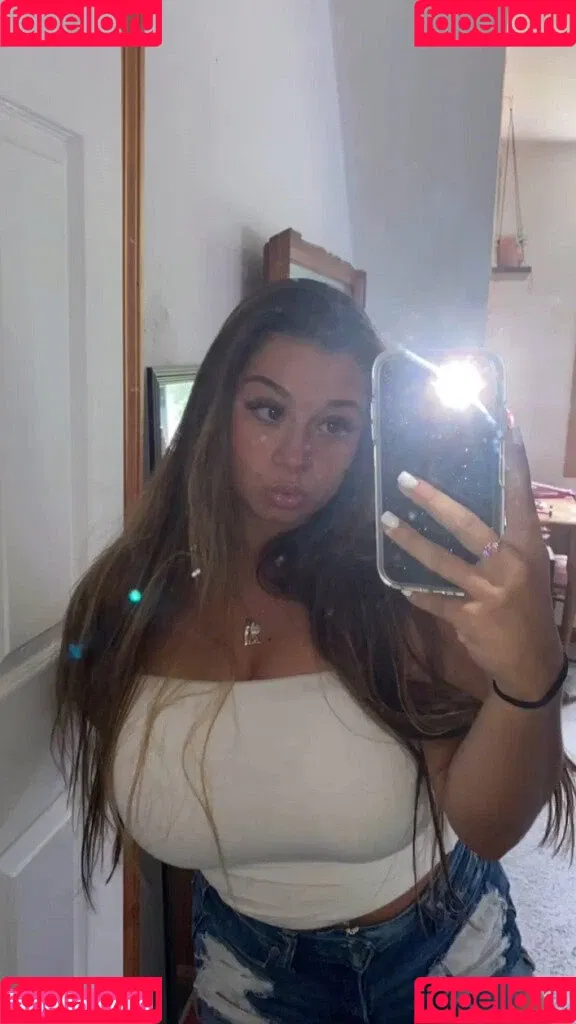 Lauren Risotti Onlyfans Photo Gallery 