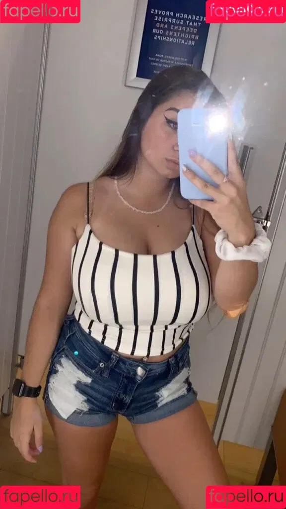 Lauren Risotti Onlyfans Photo Gallery 