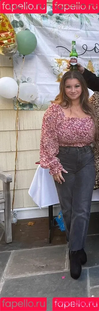 Lauren Risotti Onlyfans Photo Gallery 
