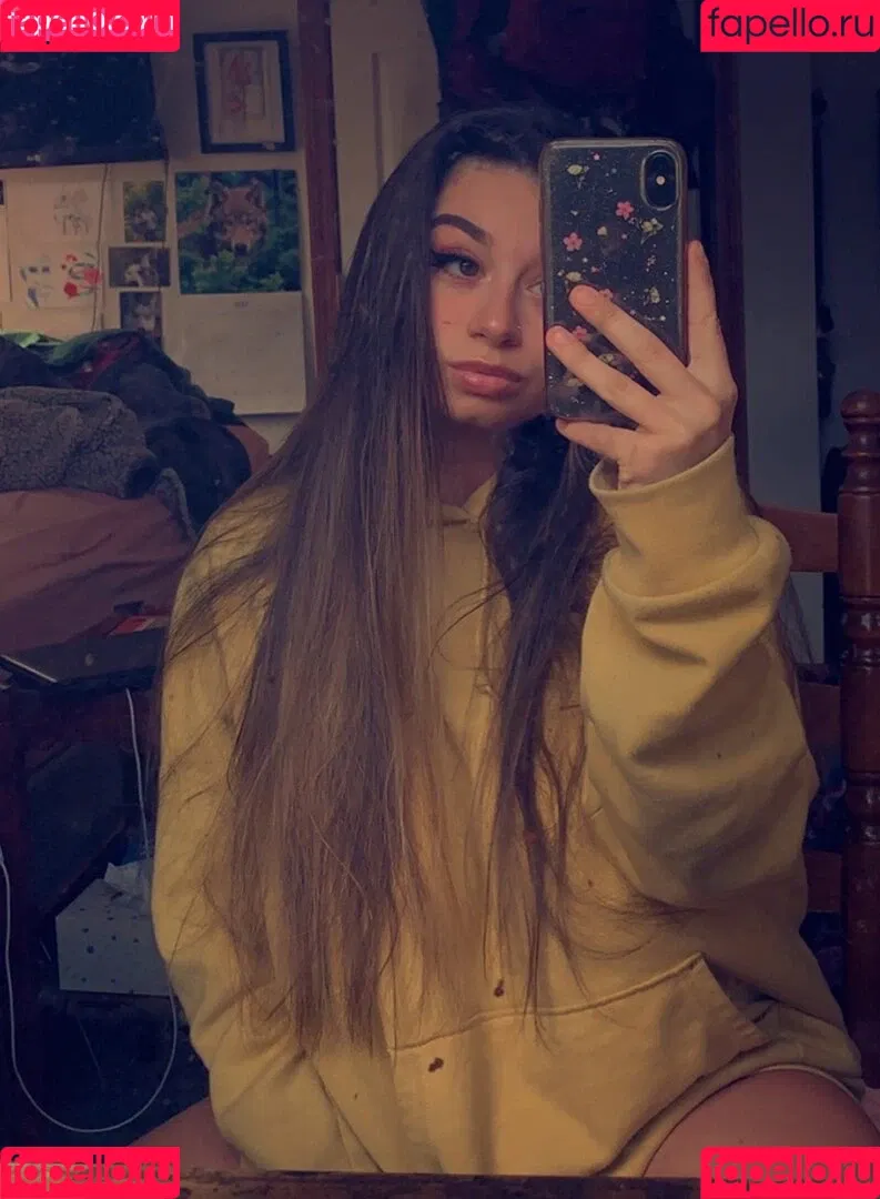 Lauren Risotti Onlyfans Photo Gallery 