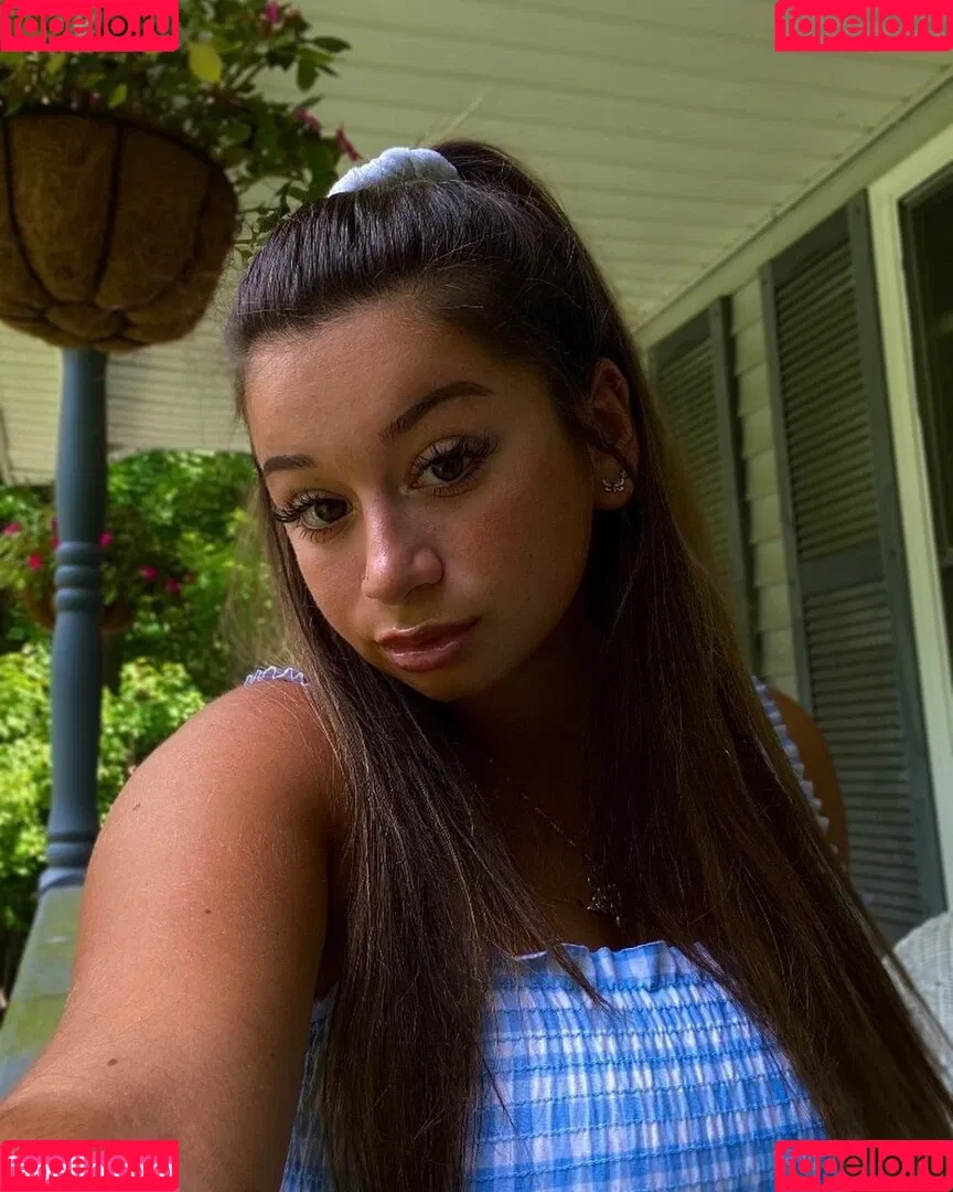 Lauren Risotti Onlyfans Photo Gallery 