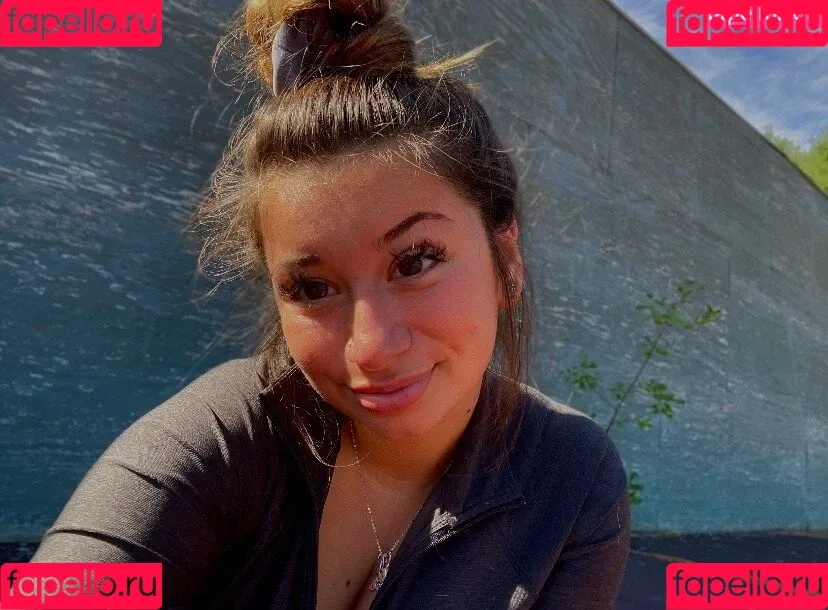 Lauren Risotti Onlyfans Photo Gallery 
