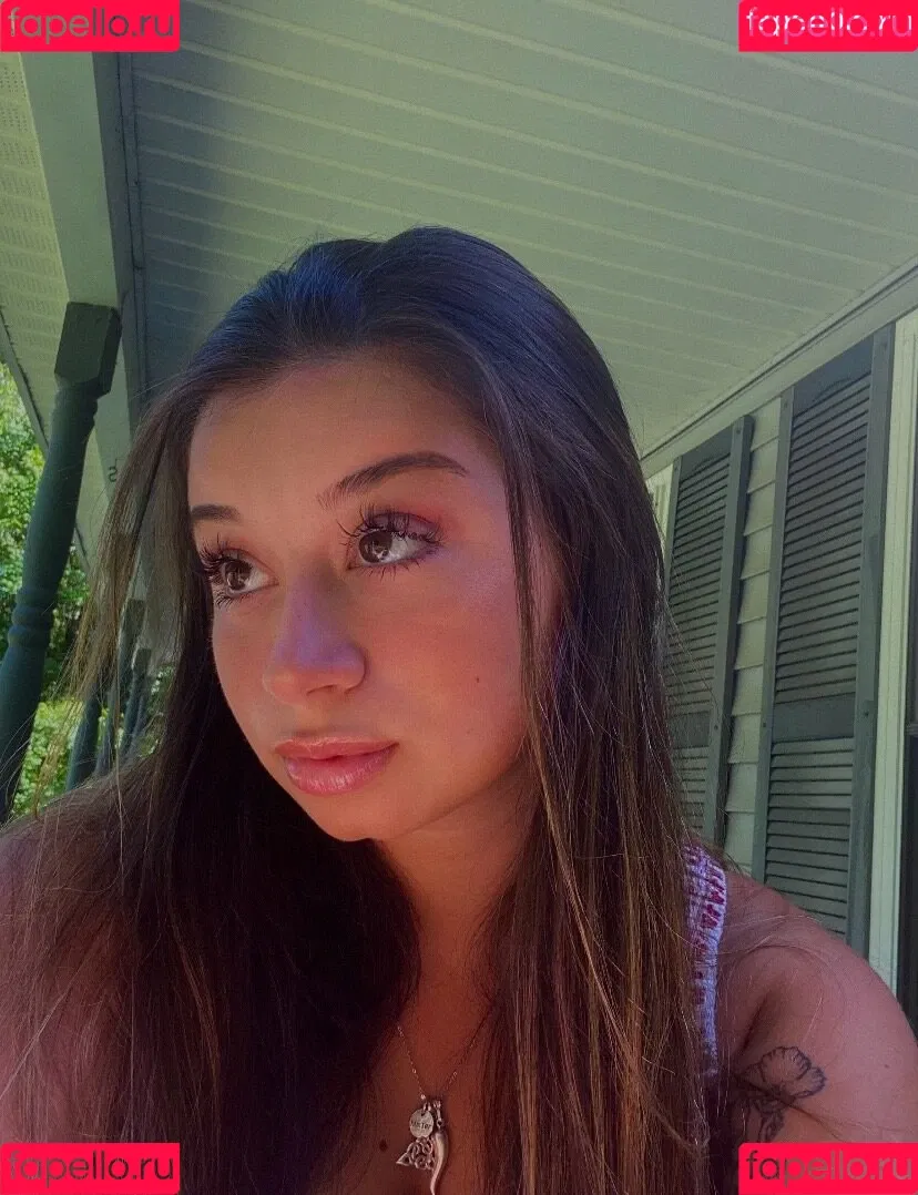 Lauren Risotti Onlyfans Photo Gallery 