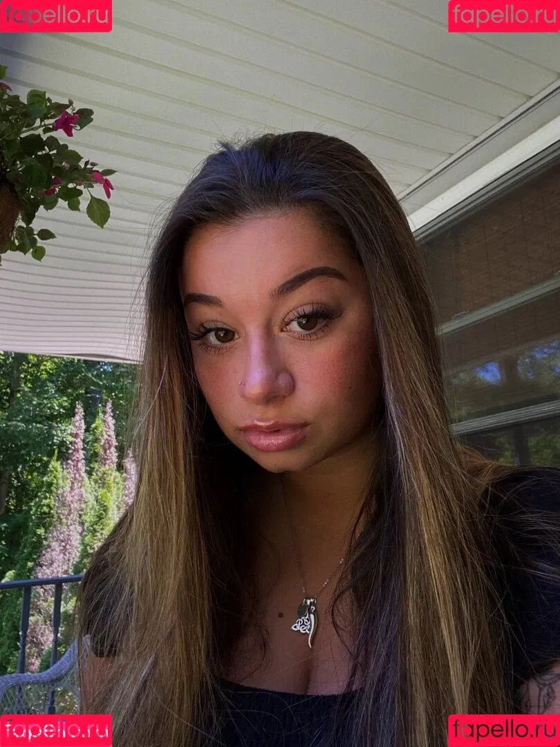 Lauren Risotti Onlyfans Photo Gallery 