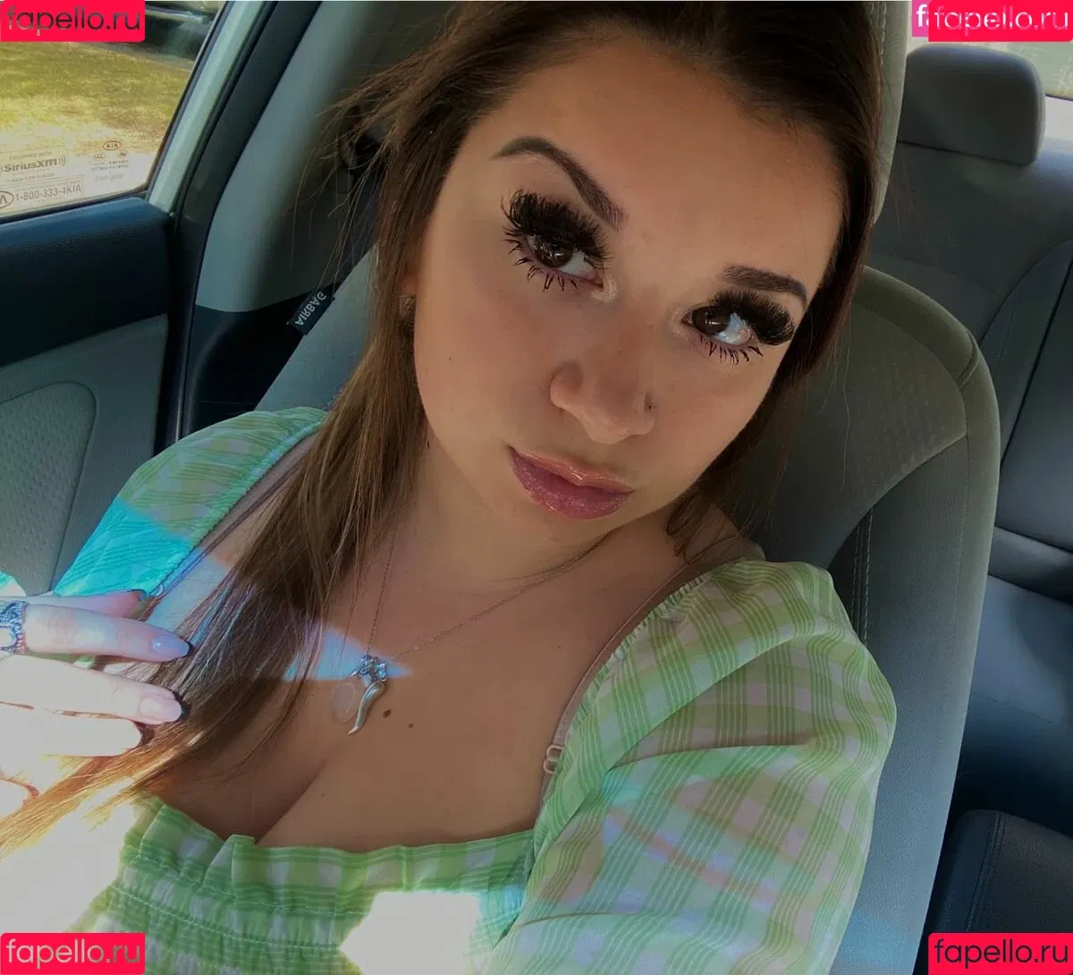 Lauren Risotti Onlyfans Photo Gallery 
