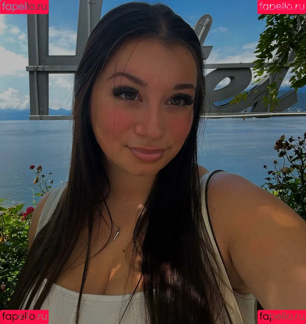 Lauren Risotti Onlyfans Photo Gallery 
