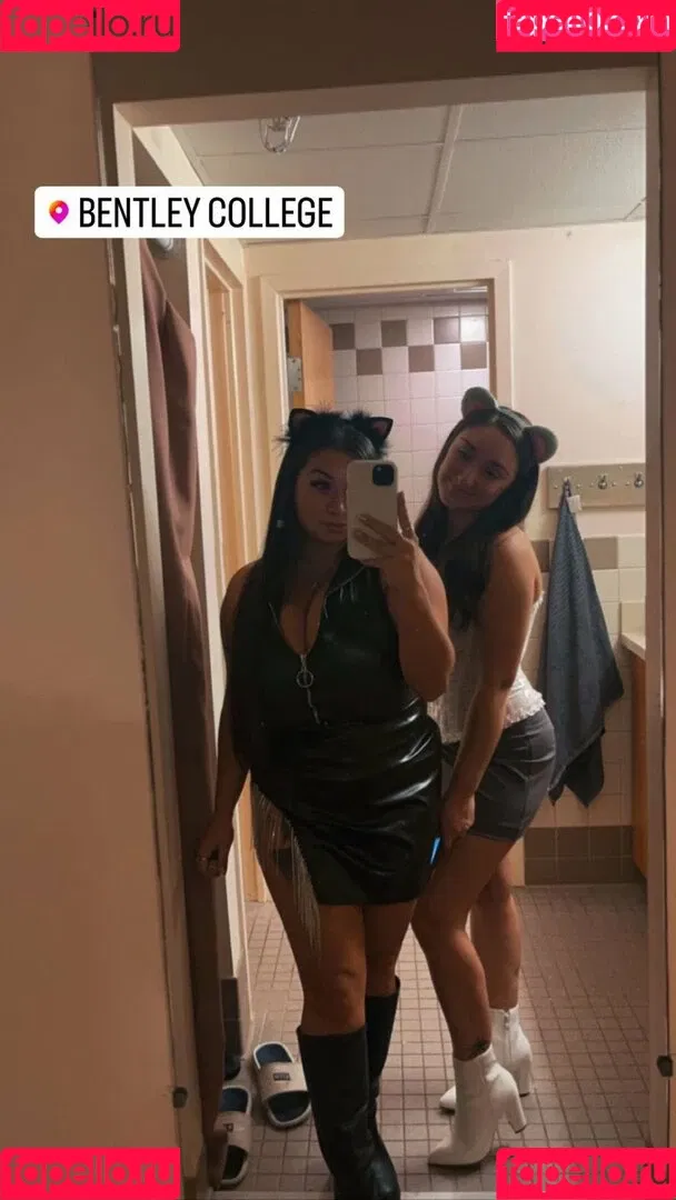 Lauren Risotti Onlyfans Photo Gallery 