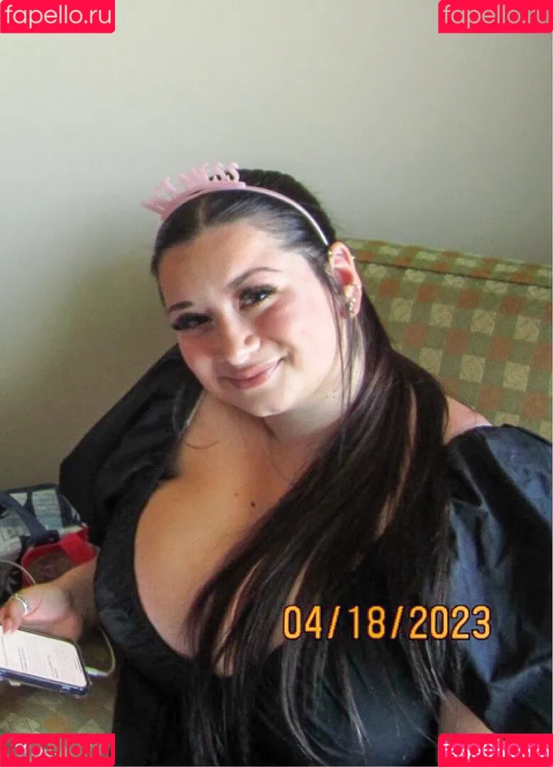 Lauren Risotti Onlyfans Photo Gallery 