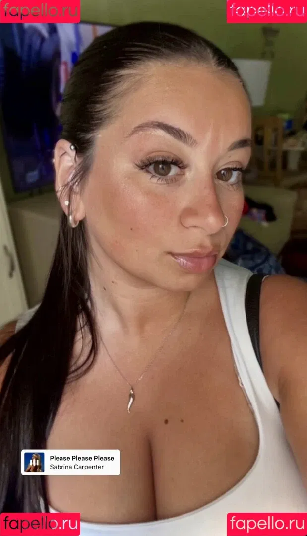 Lauren Risotti Onlyfans Photo Gallery 