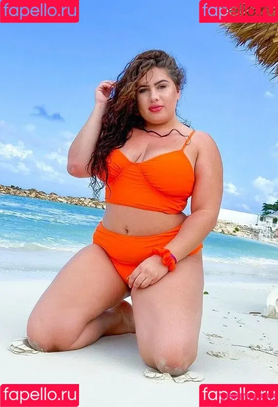 Emma Loney Onlyfans Photo Gallery 