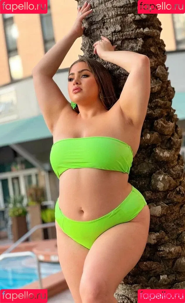 Emma Loney Onlyfans Photo Gallery 