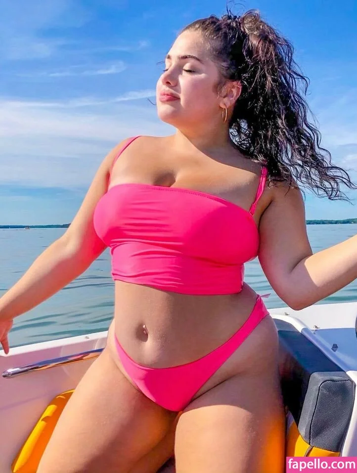 Emma Loney Onlyfans Photo Gallery 