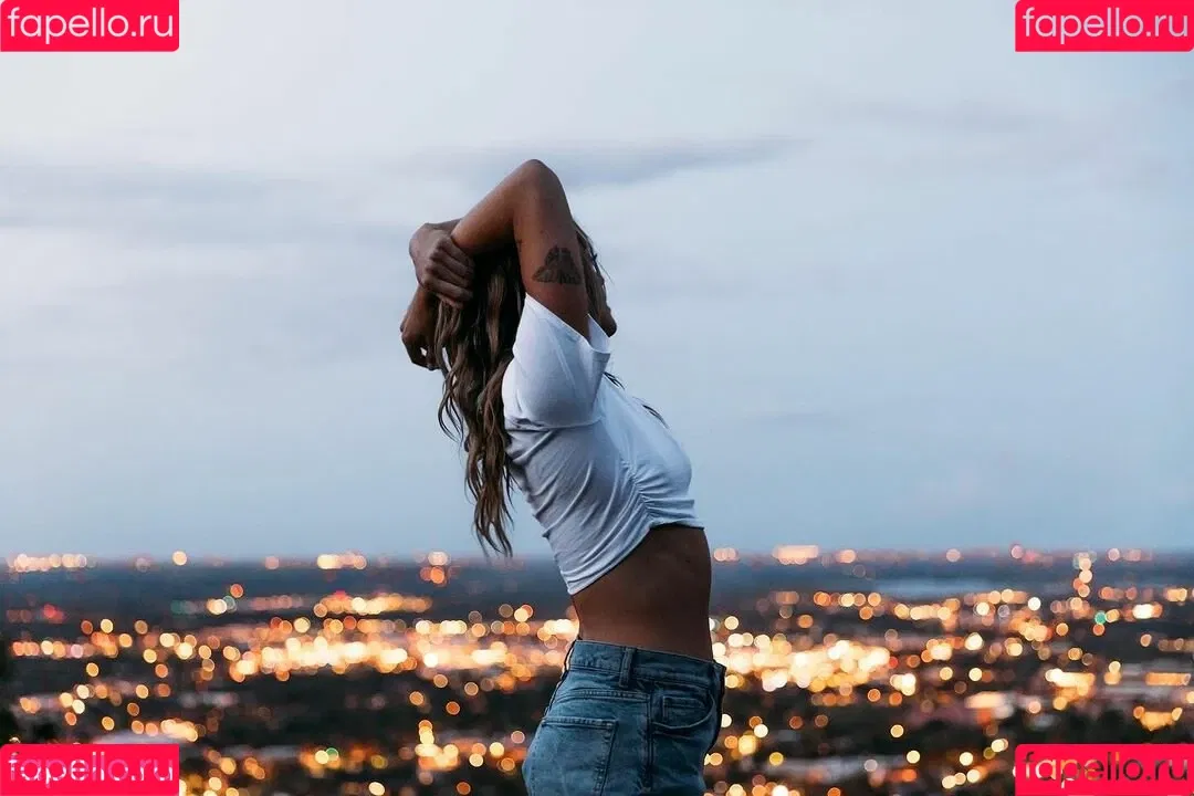 Sophia Scott Onlyfans Photo Gallery 