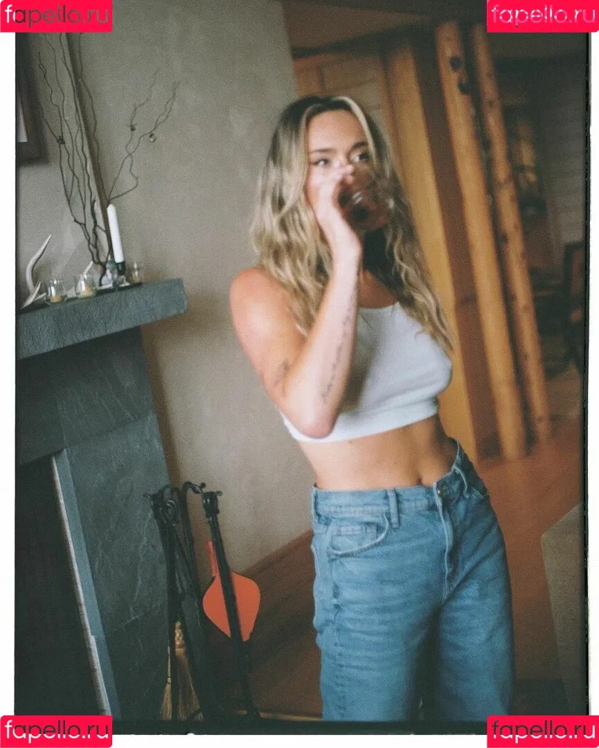 Sophia Scott Onlyfans Photo Gallery 
