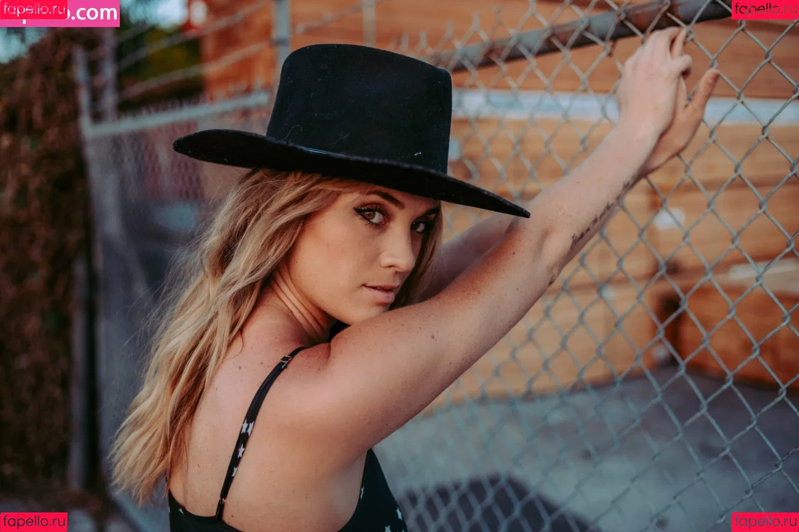 Sophia Scott Onlyfans Photo Gallery 