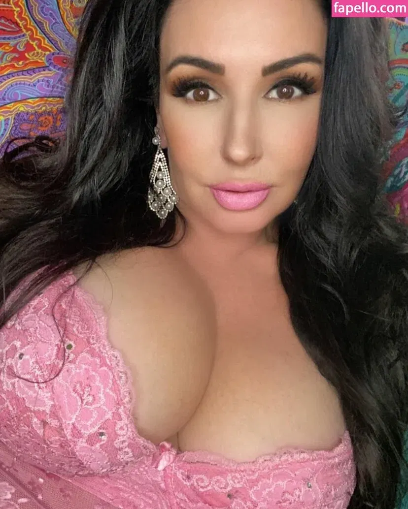 Sophia Scott Onlyfans Photo Gallery 