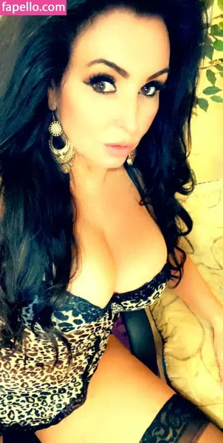 Sophia Scott Onlyfans Photo Gallery 