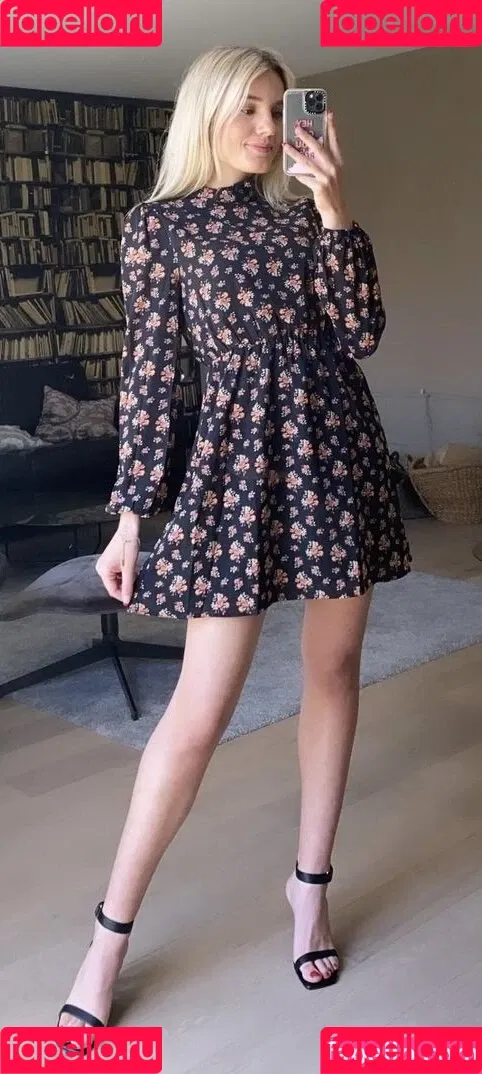 Laura Block Onlyfans Photo Gallery 