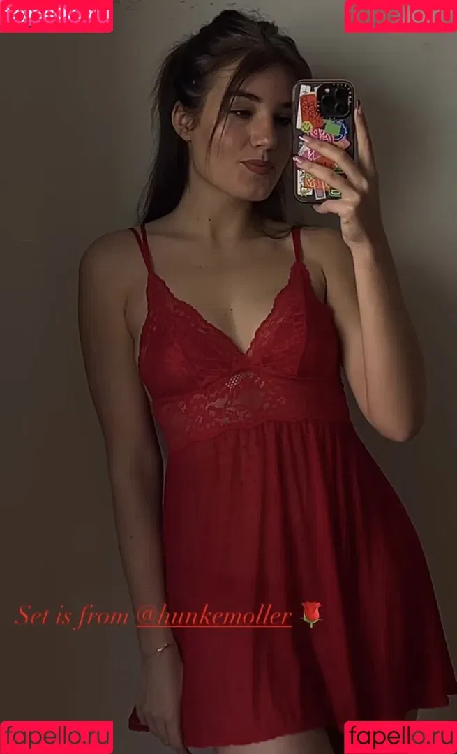 Laura Block Onlyfans Photo Gallery 