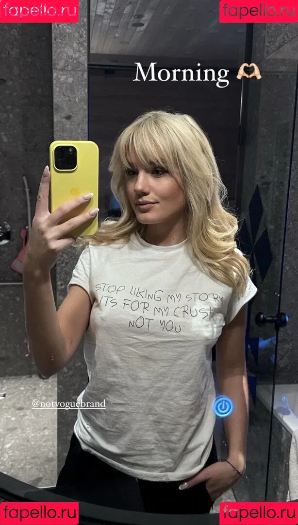 Laura Block Onlyfans Photo Gallery 