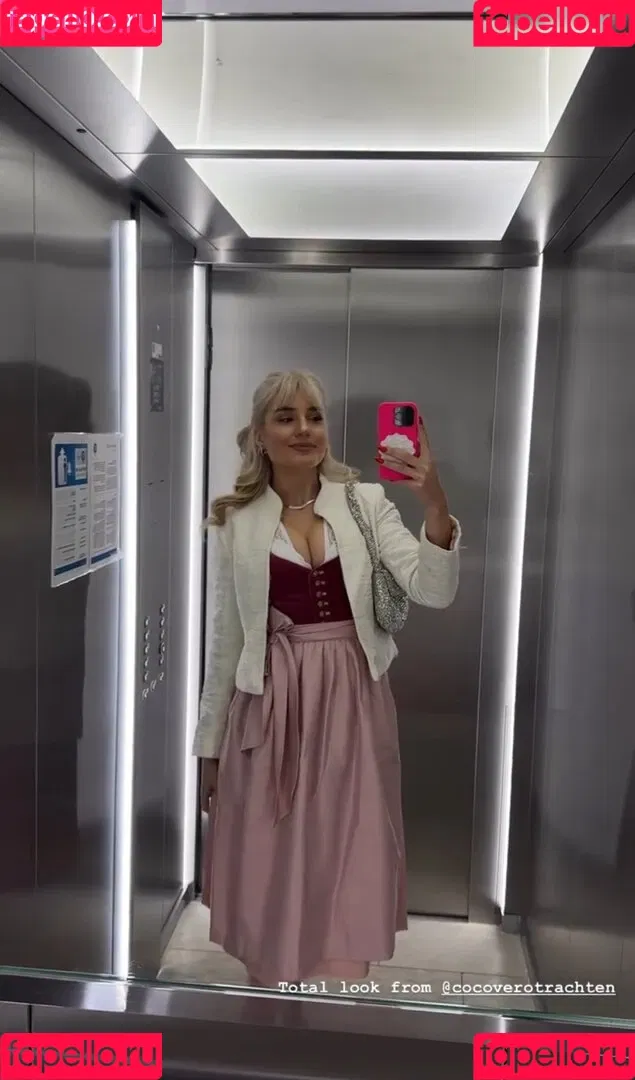 Laura Block Onlyfans Photo Gallery 