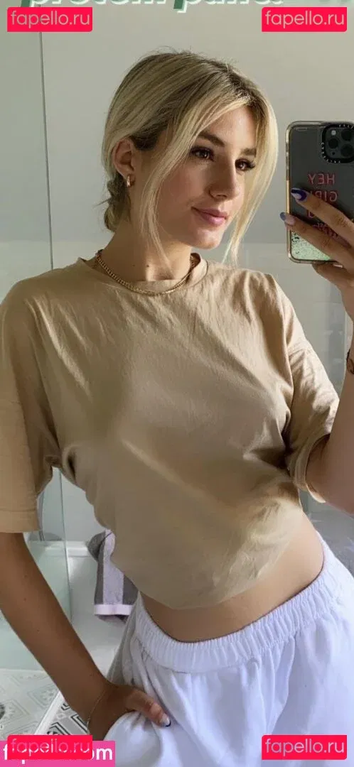 Laura Block Onlyfans Photo Gallery 