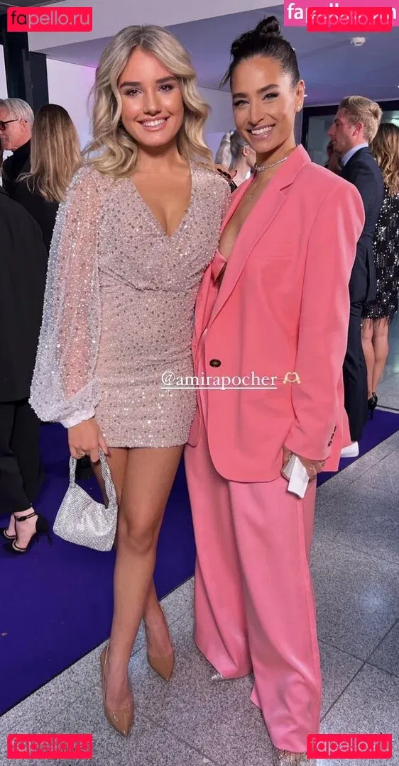 Laura Block Onlyfans Photo Gallery 