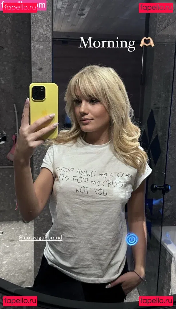 Laura Block Onlyfans Photo Gallery 