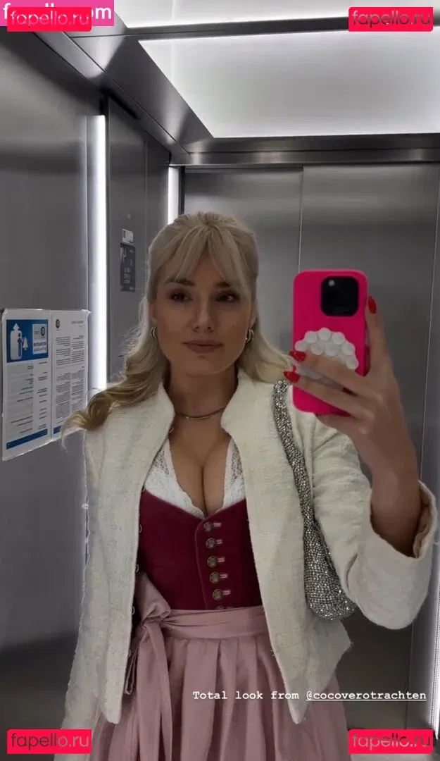 Laura Block Onlyfans Photo Gallery 